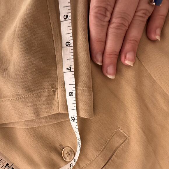 Tommy Bahama Tan Khaki Beige 100% Silk Shorts Sz 34 9" Inseam Front Pleat - Picture 8 of 8